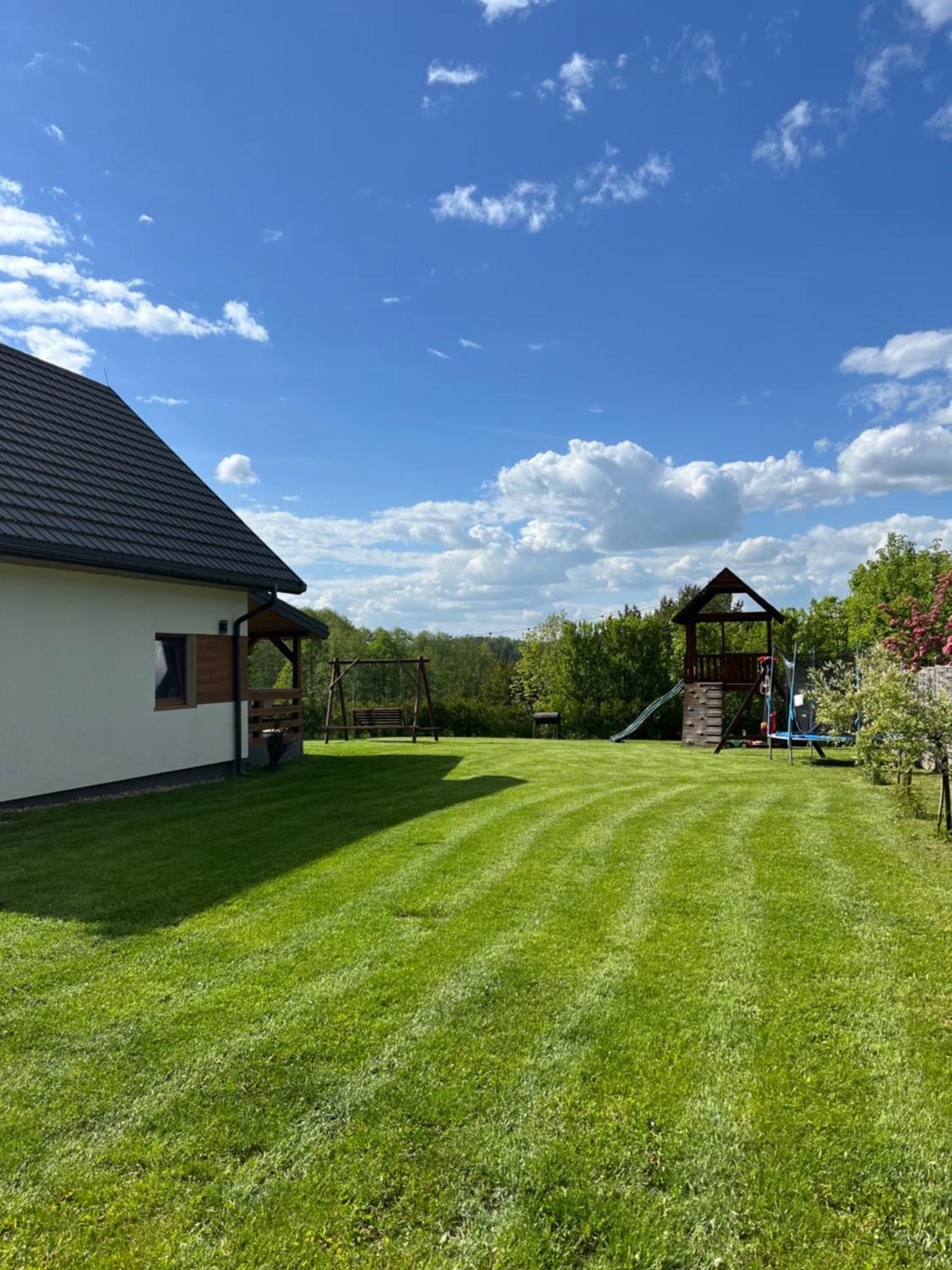 Domek Z Kominkiem Nad Jeziorem Z Jacuzzi Ogrodowym Sumowo  Exterior foto